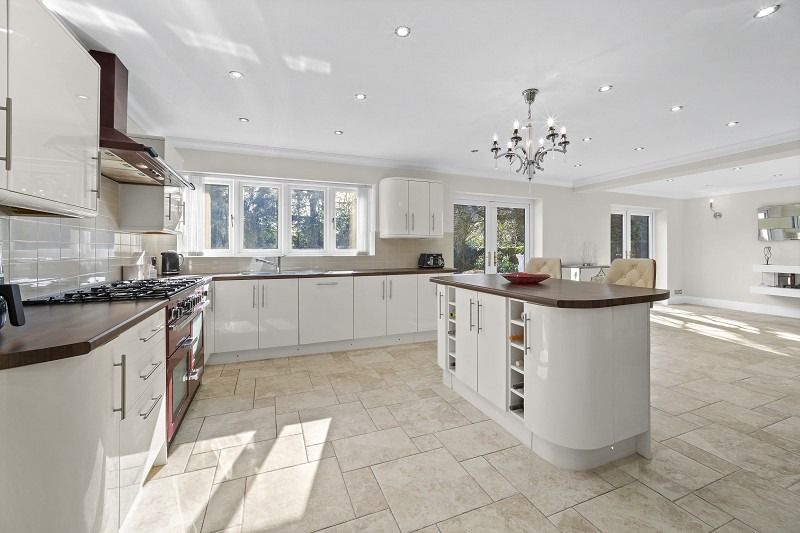 Property photo 2 of 51 4196091