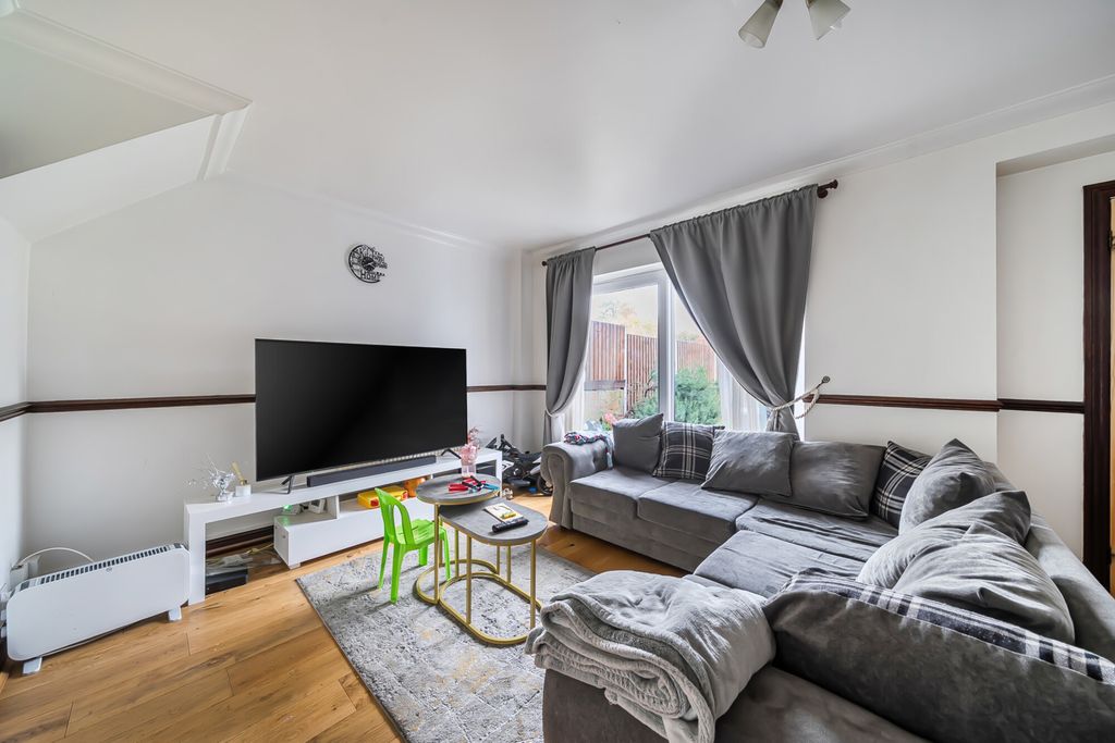 Property photo 2 of 12 Reception