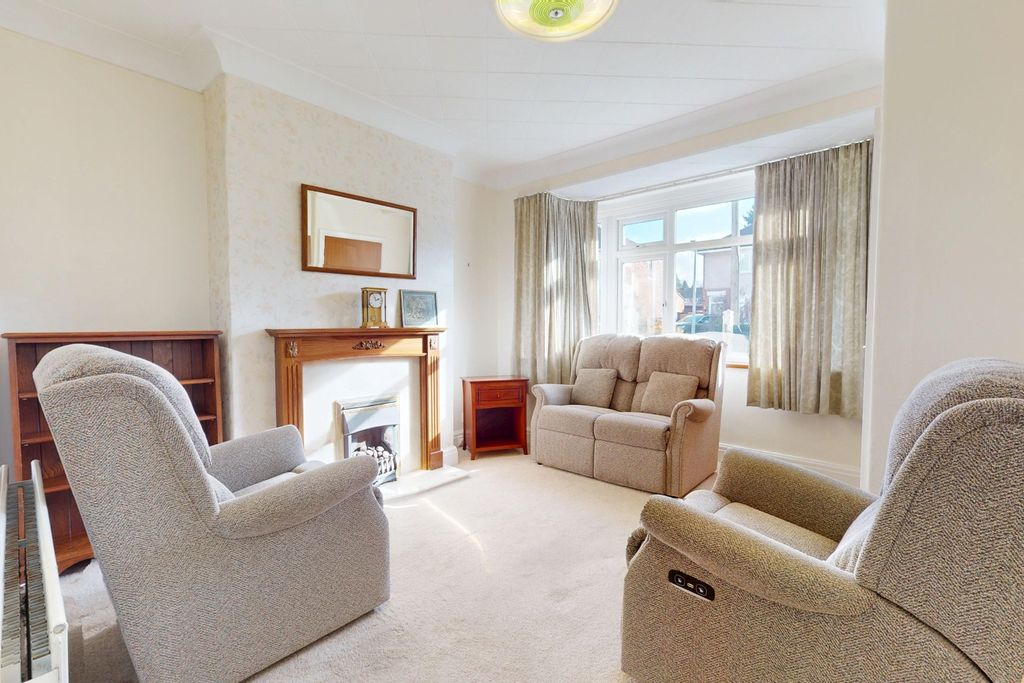 Property photo 3 of 15 4828544