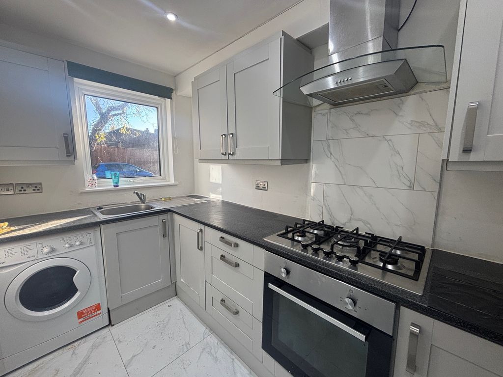 Property photo 1 of 10 Image