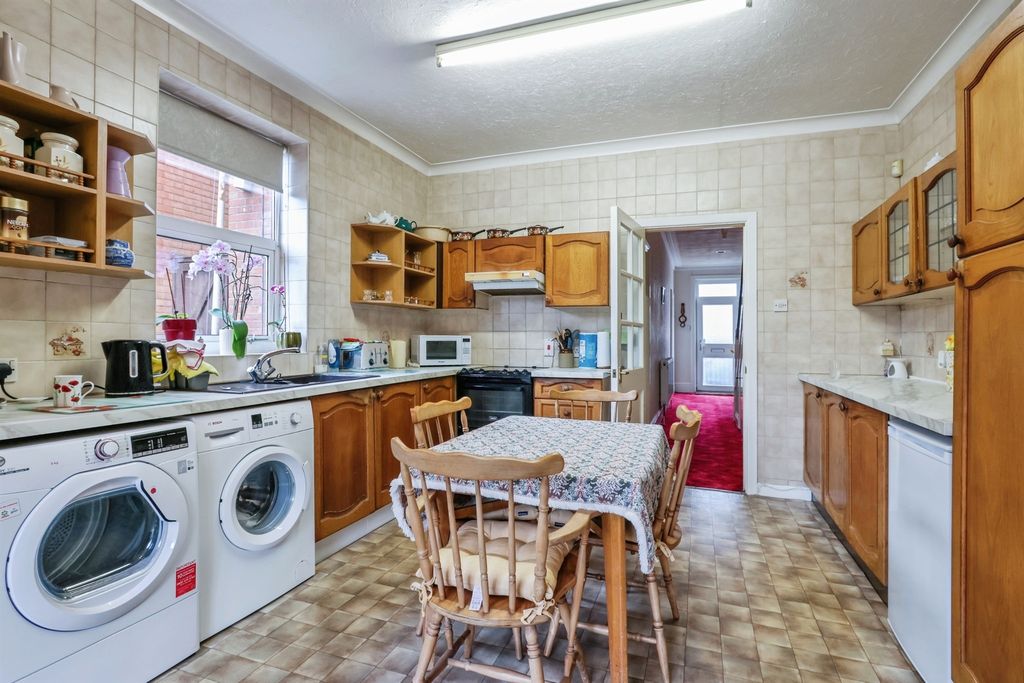 Additional image 6 of 4 bed detached house for saleAbinger Road, Bournemouth BH7