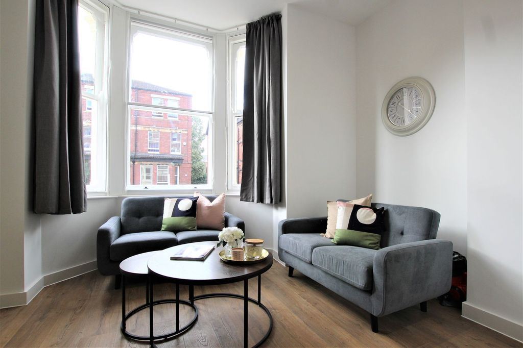 Property photo 3 of 6 Photo 5