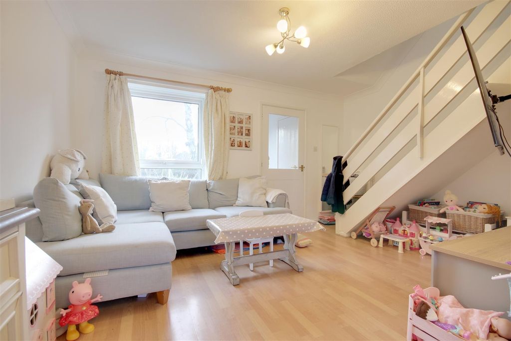 Property photo 2 of 9 Living Room 2.Jpg