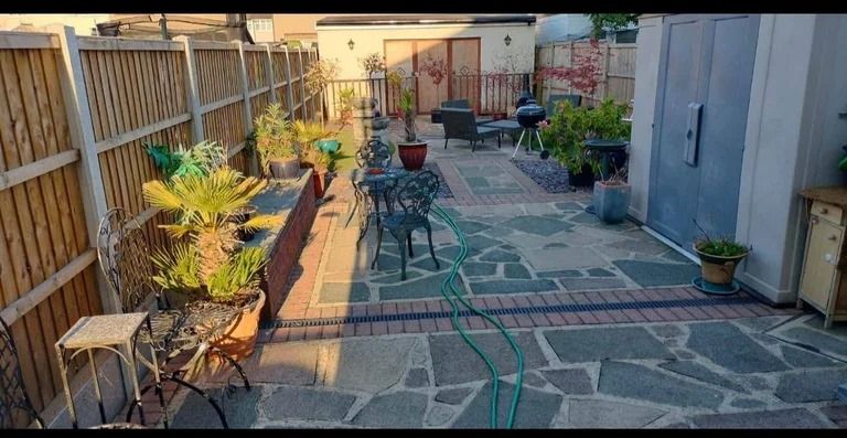 Property photo 2 of 3