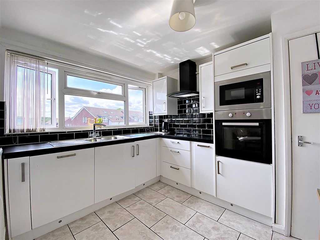 Additional image 5 of 2 bed flat for saleAlbion Street, Kenilworth CV8