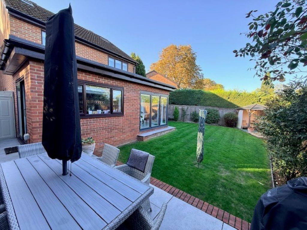 Property photo 1 of 8