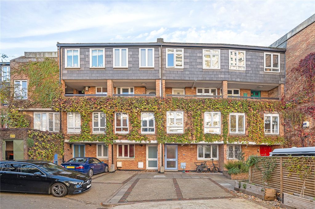 Property photo 2 of 20 Picture No. 23