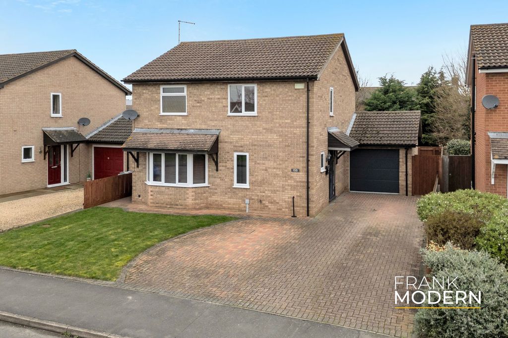 Property photo 1 of 30 Front