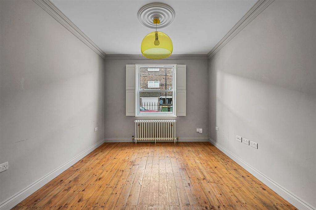 Property photo 2 of 22 Reception Room