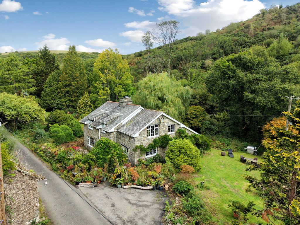 Property photo 1 of 17 Image