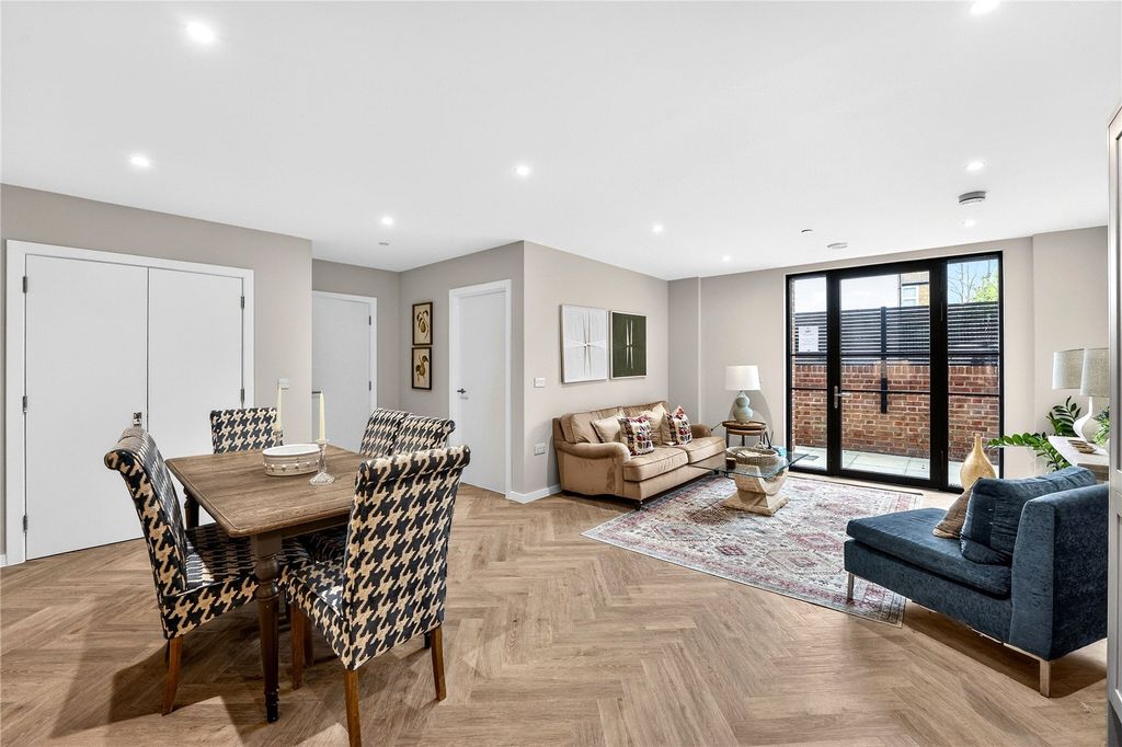 Property photo 1 of 17 Picture No. 29