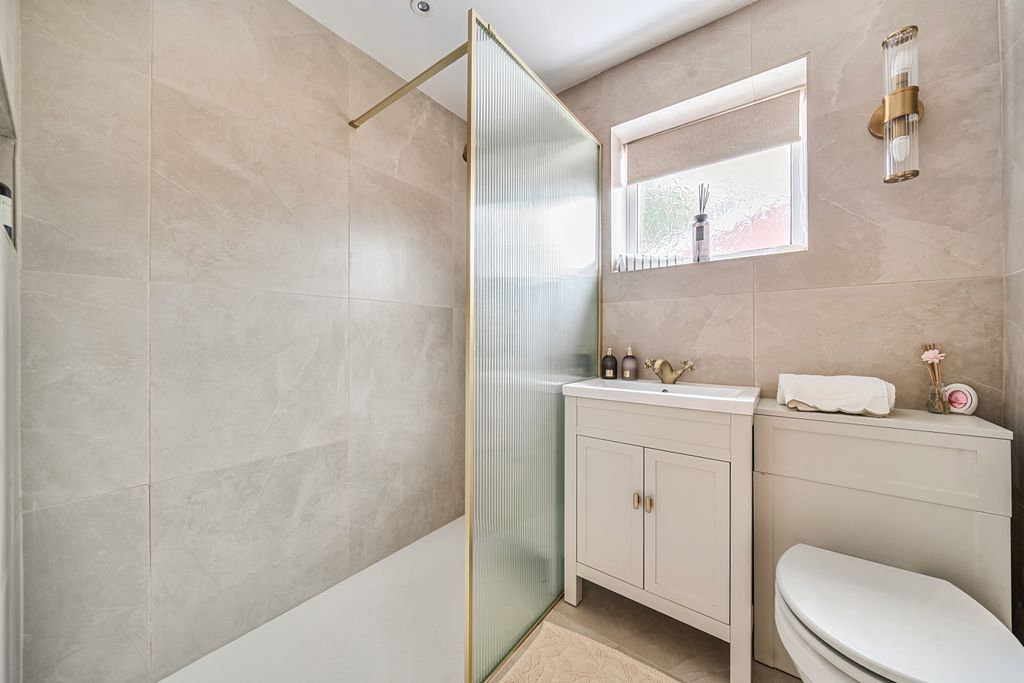 Property photo 3 of 20 1358708-6-68E78A00A816c