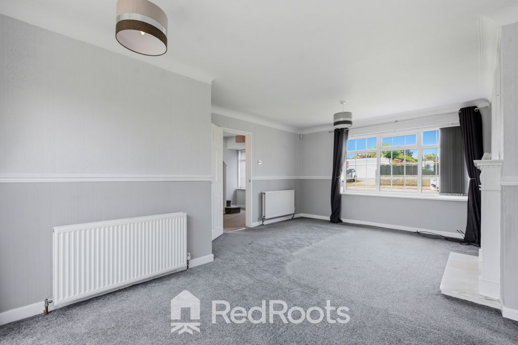Property photo 2 of 27 5190404