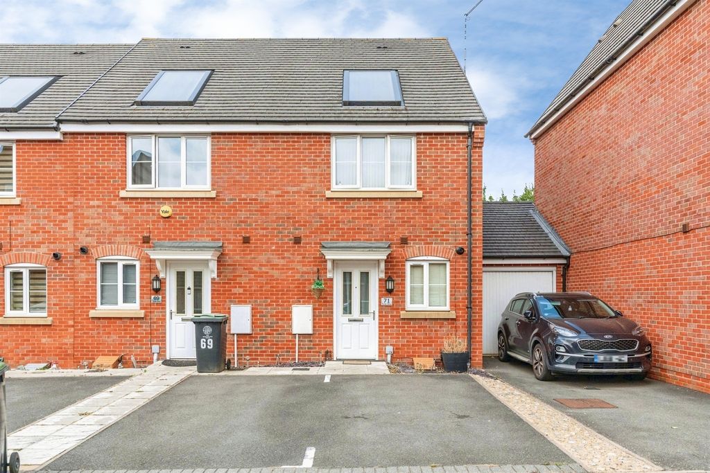 Property photo 2 of 15