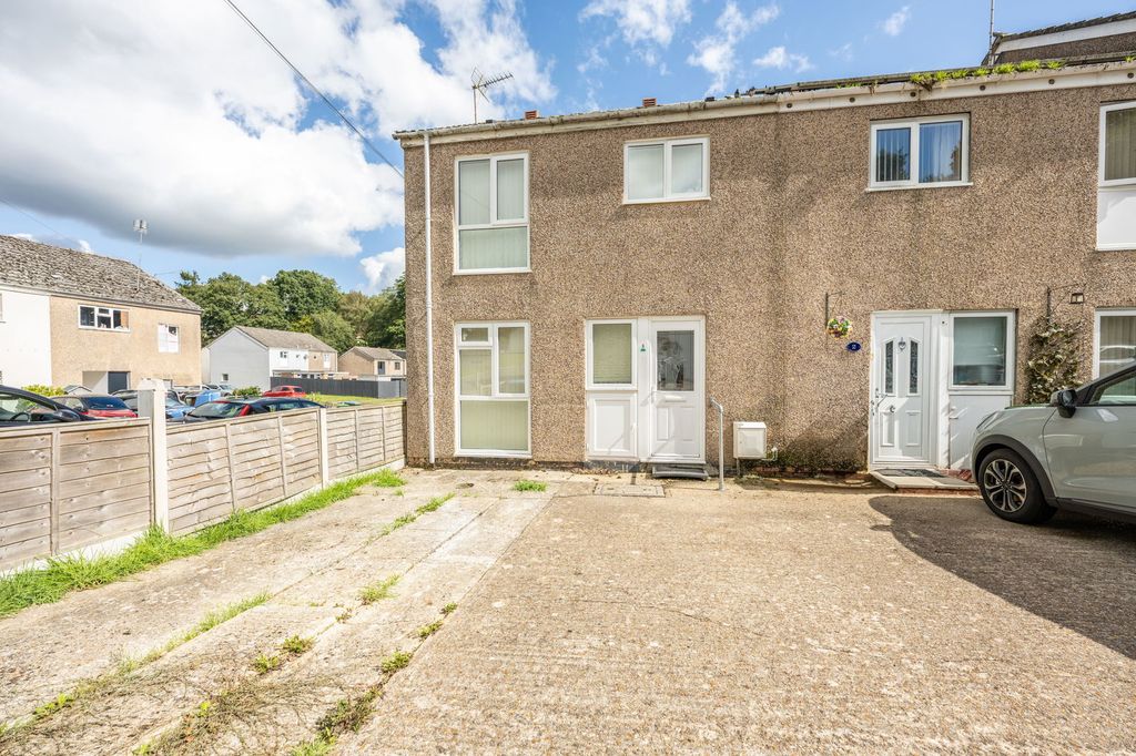 Property photo 1 of 18