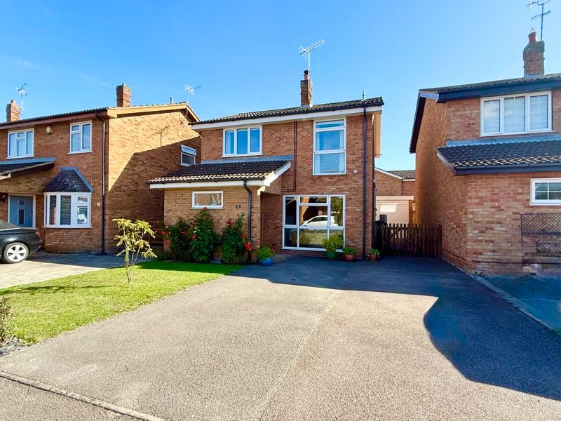 Property photo 2 of 16 Front