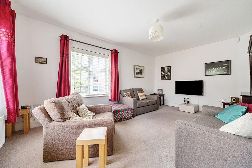 Property photo 3 of 18 Picture No. 08