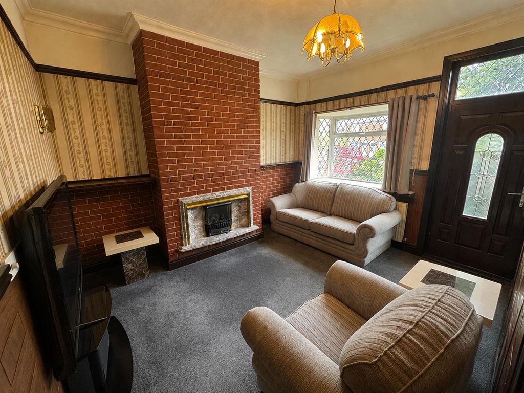 Property photo 3 of 12 Sitting Room