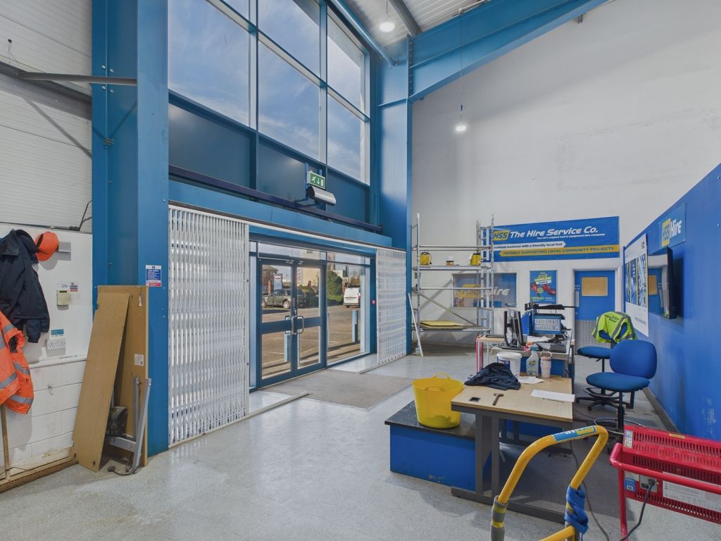 Property photo 2 of 8 Photo 3