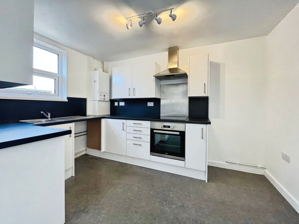 Property photo 2 of 21 4140575