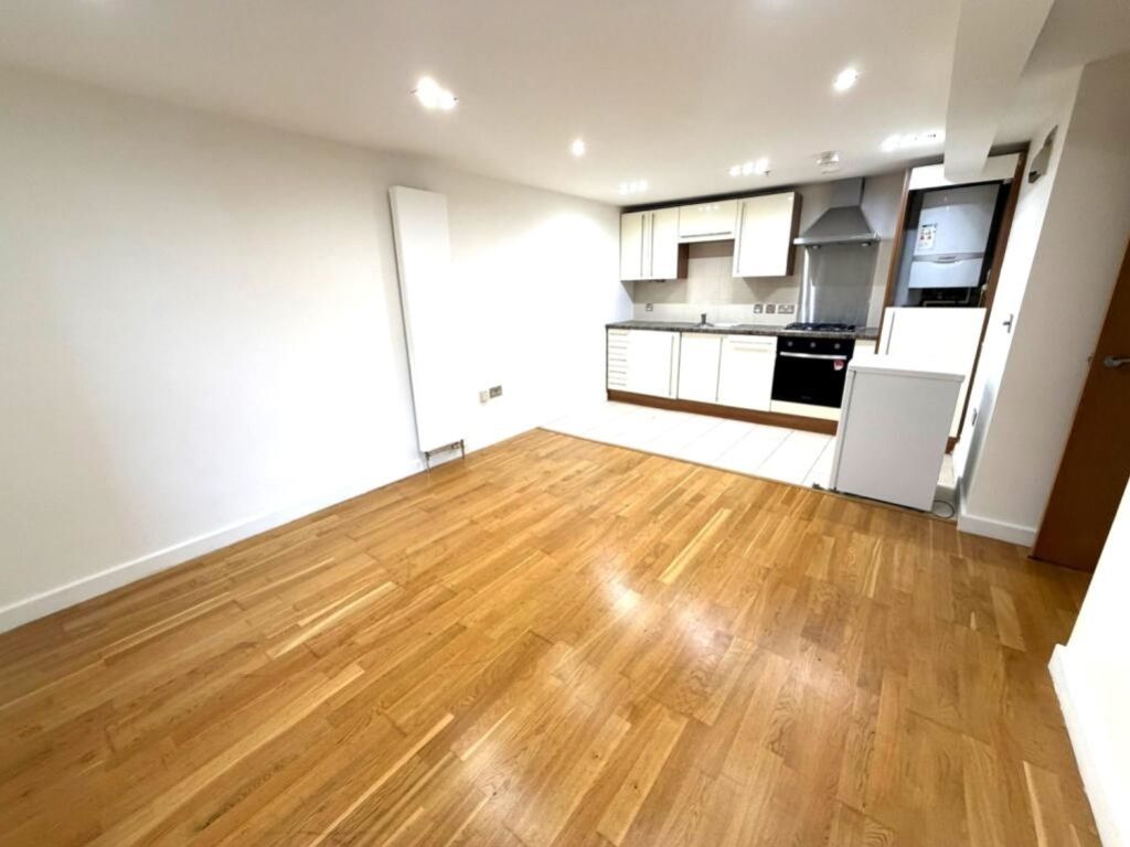 Property photo 2 of 4 240329_10723382_Img_00_0000