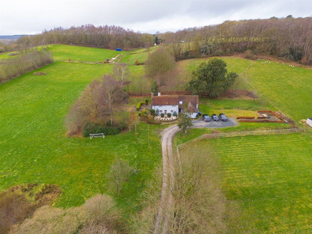 Property photo 2 of 85