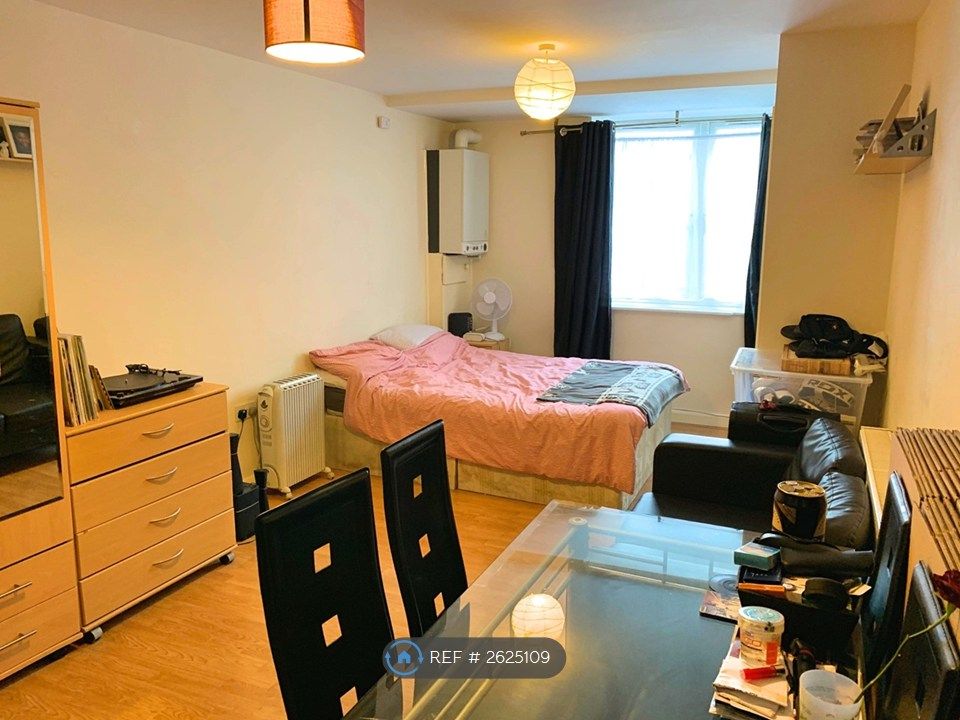 Property photo 1 of 4