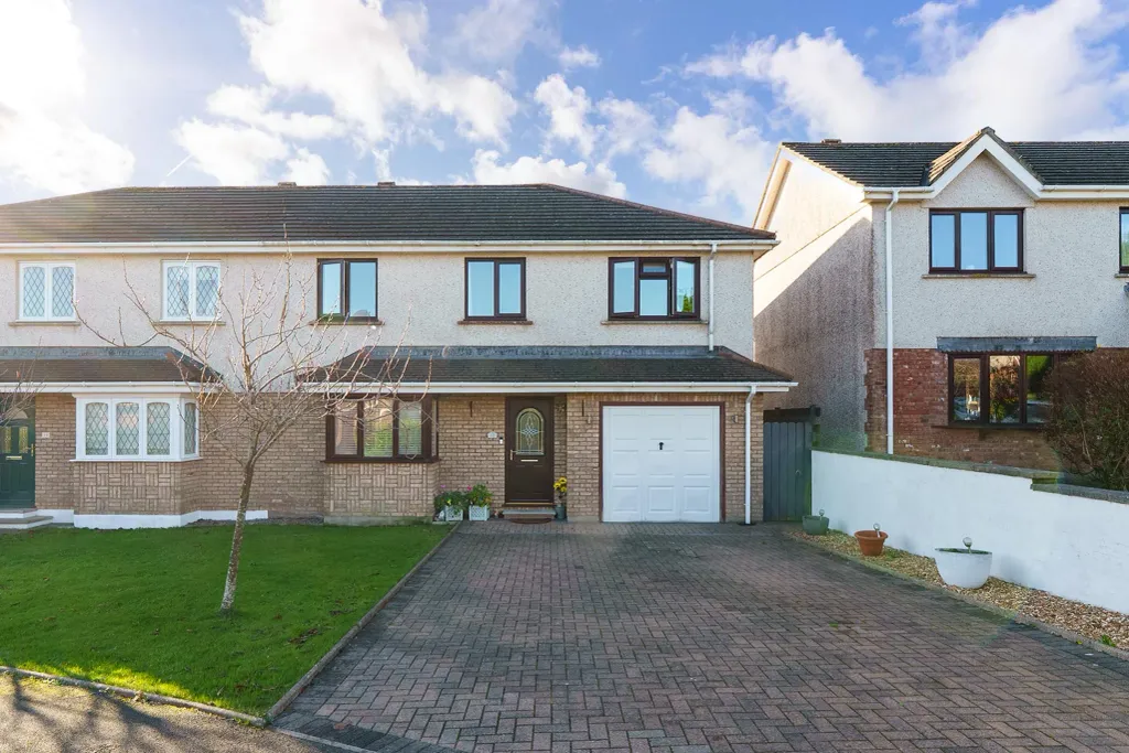 Property photo 1 of 22