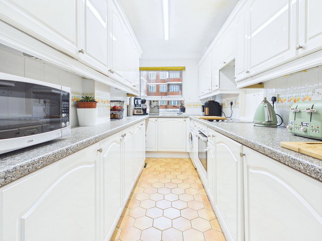 Property photo 3 of 15