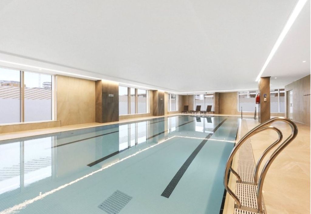 Property photo 1 of 5 Swimming Pool1