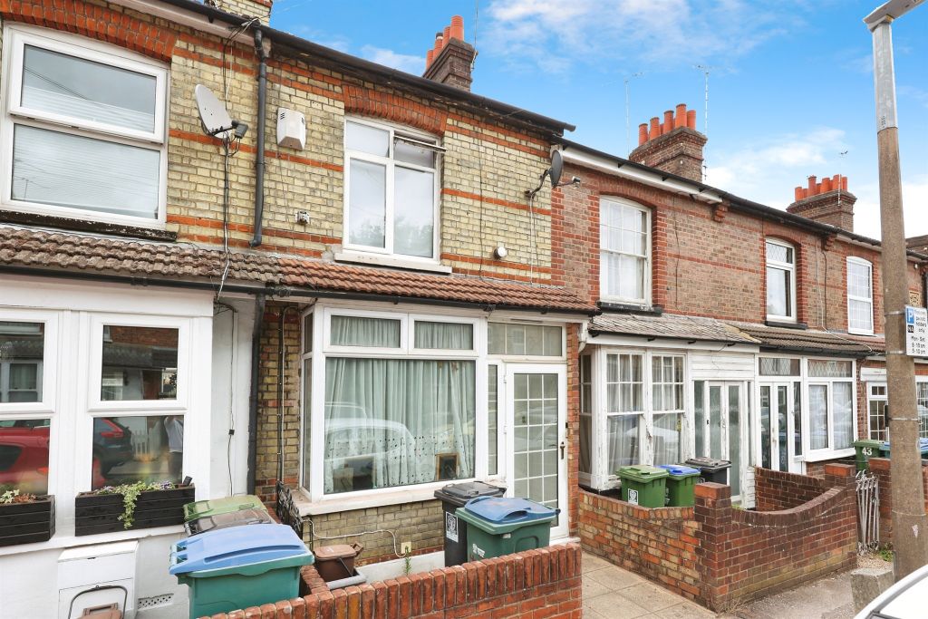 Property photo 1 of 17