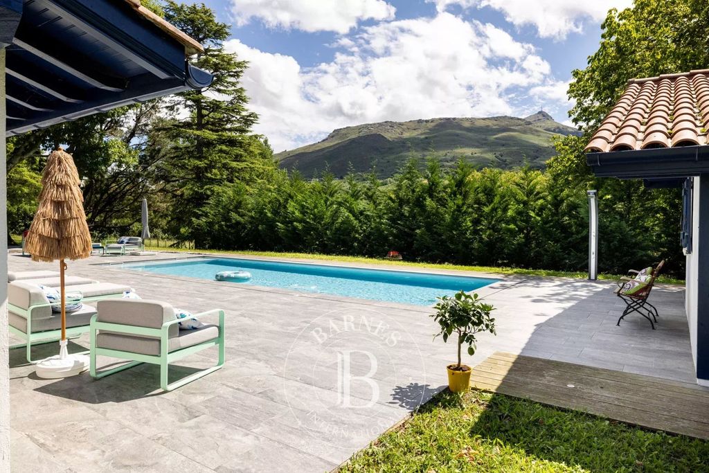 Property photo 2 of 19