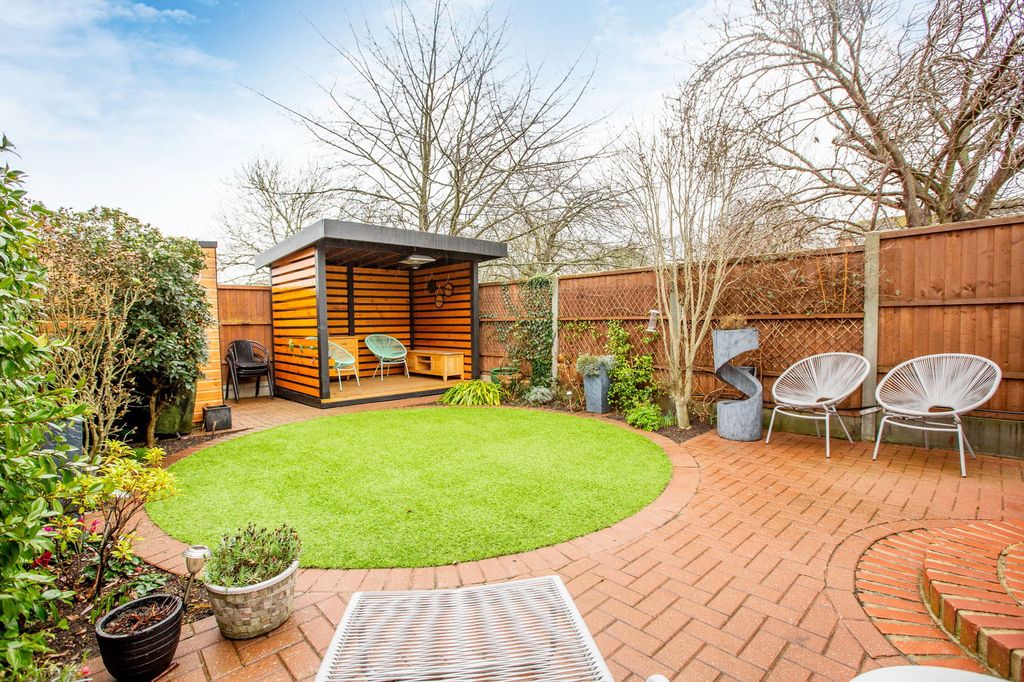 Property photo 3 of 29