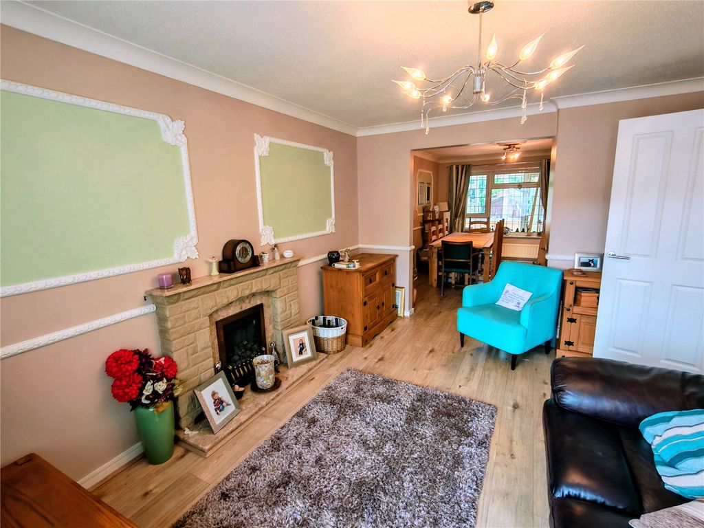 Property photo 2 of 17 Picture No. 29