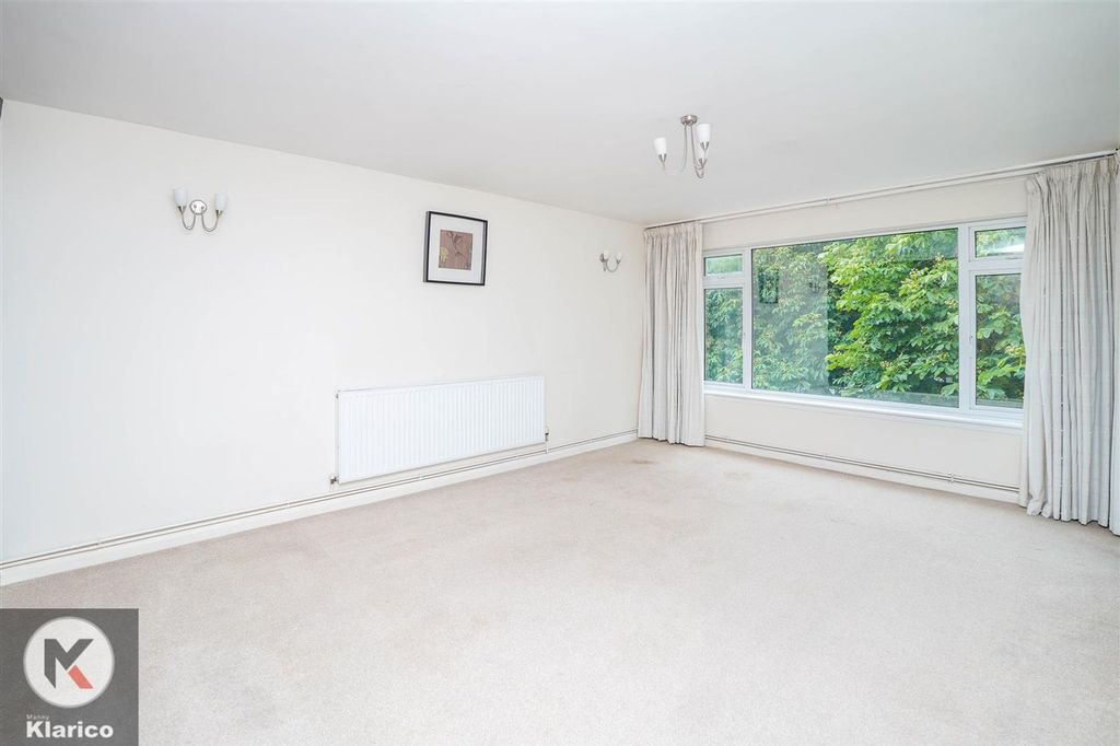 Property photo 3 of 16 Photo-4.Jpg