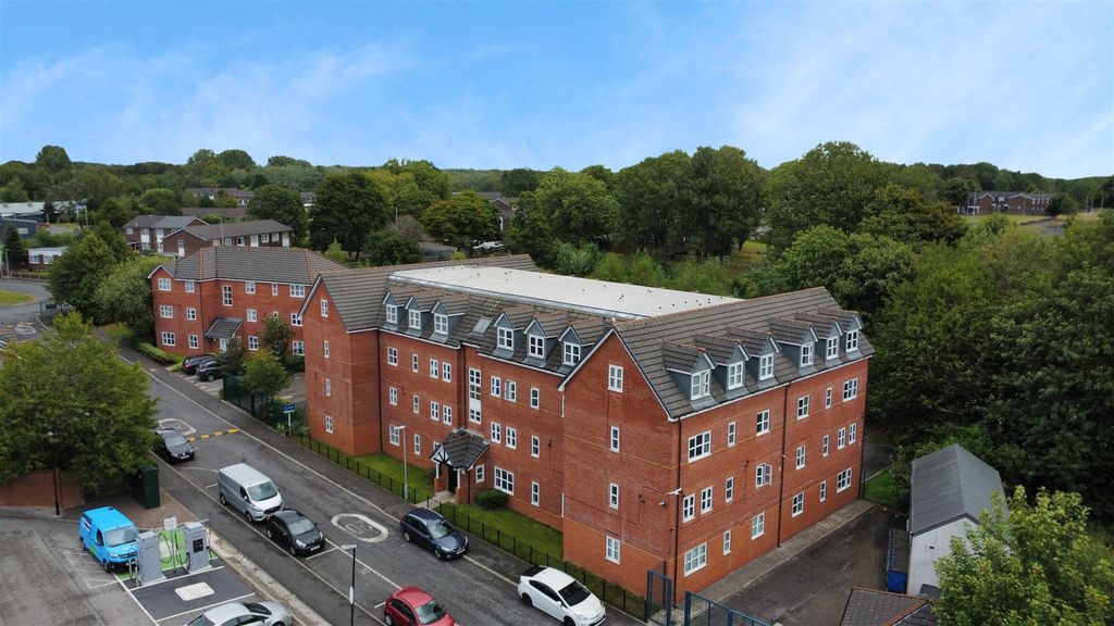 Property photo 1 of 17 Gas Street For Sale