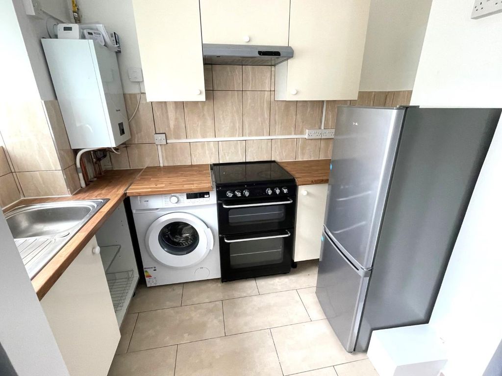 Property photo 2 of 6 New Kitchen.Jpg