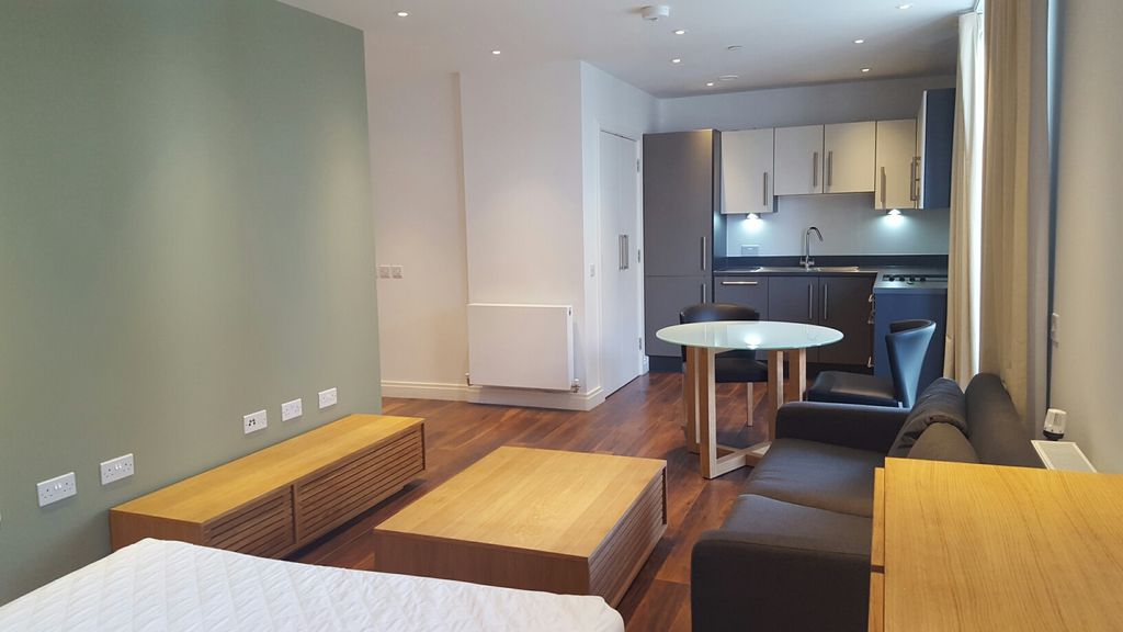 Property photo 2 of 9