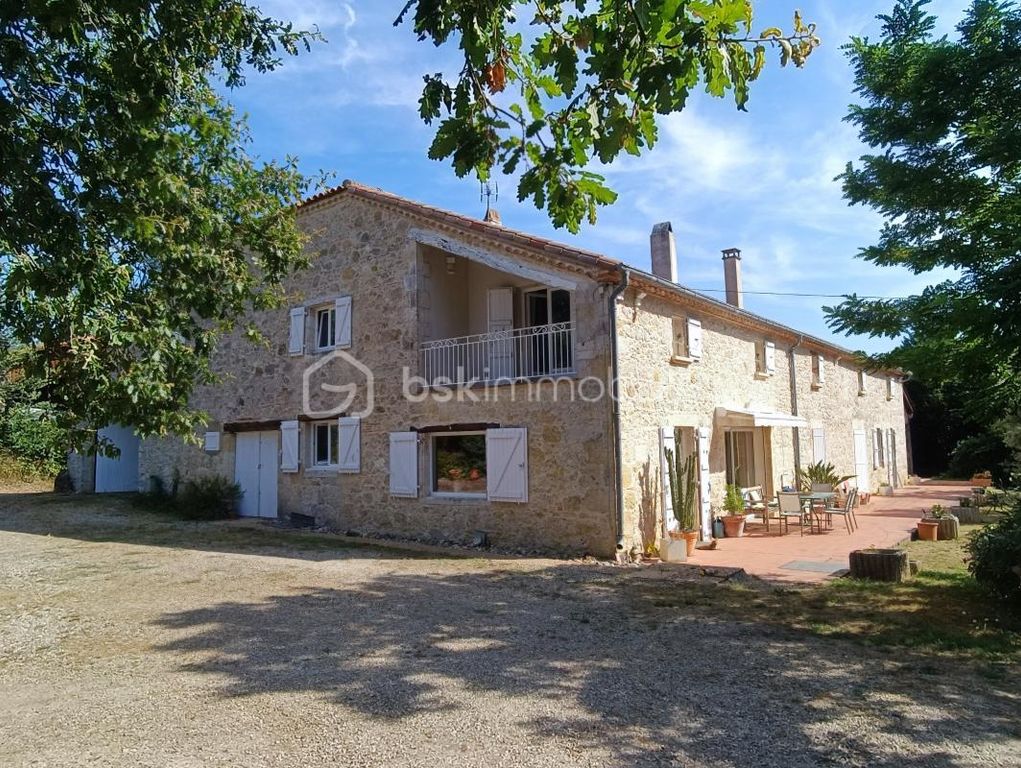 Property photo 1 of 30