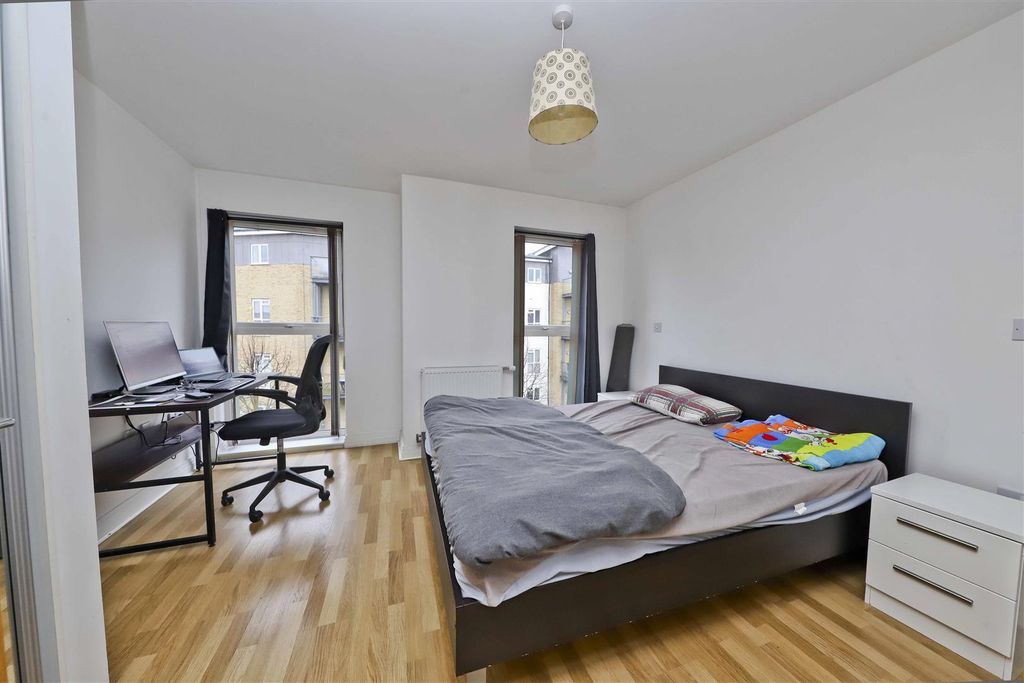 Property photo 3 of 9