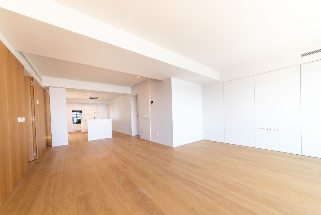 Property photo 2 of 28 68218;1-1 Web-9.Jpg