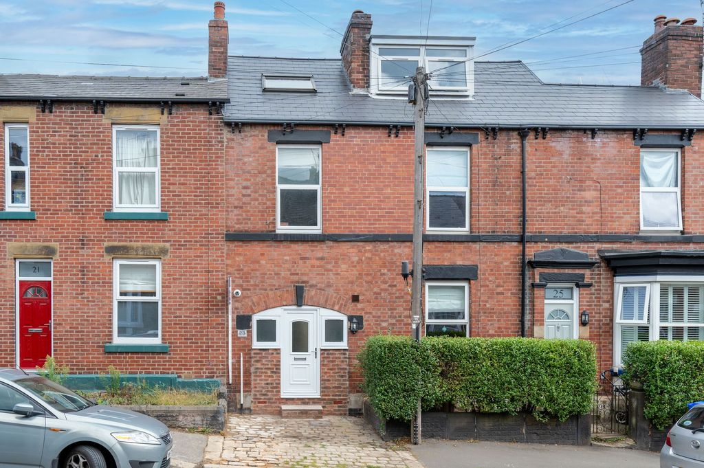 Property photo 1 of 19