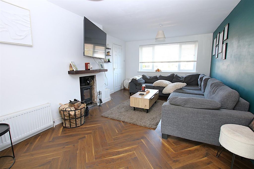 Property photo 3 of 14 Img_9806.Jpg