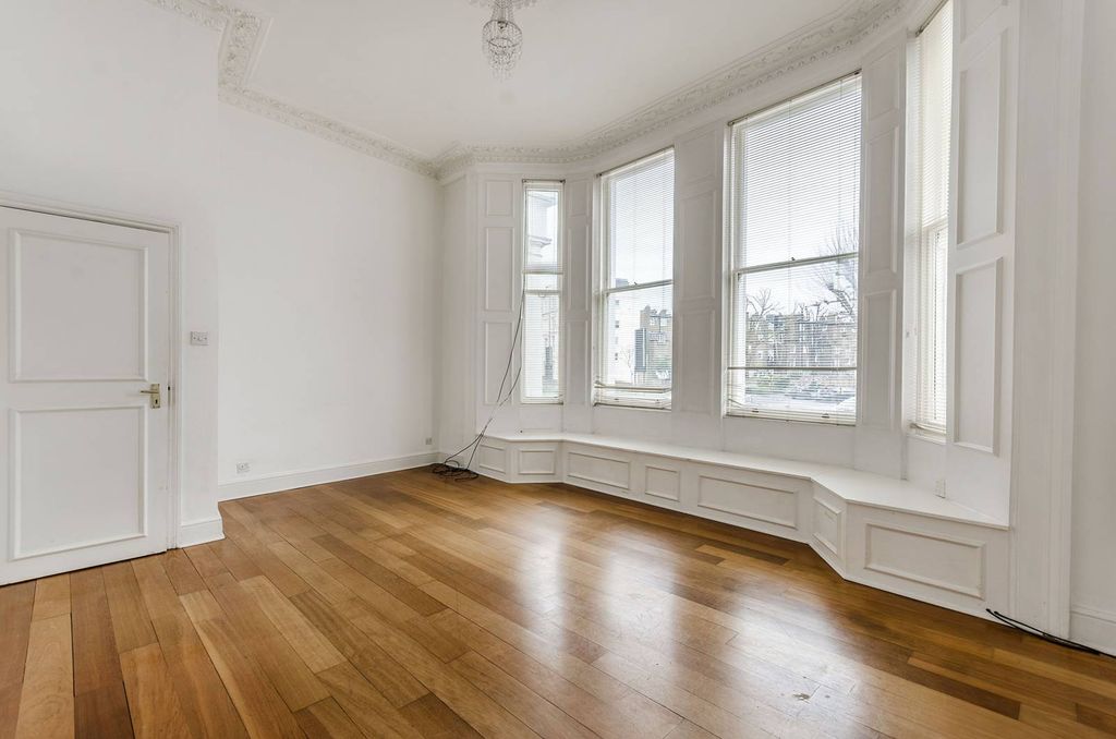 Property photo 2 of 7
