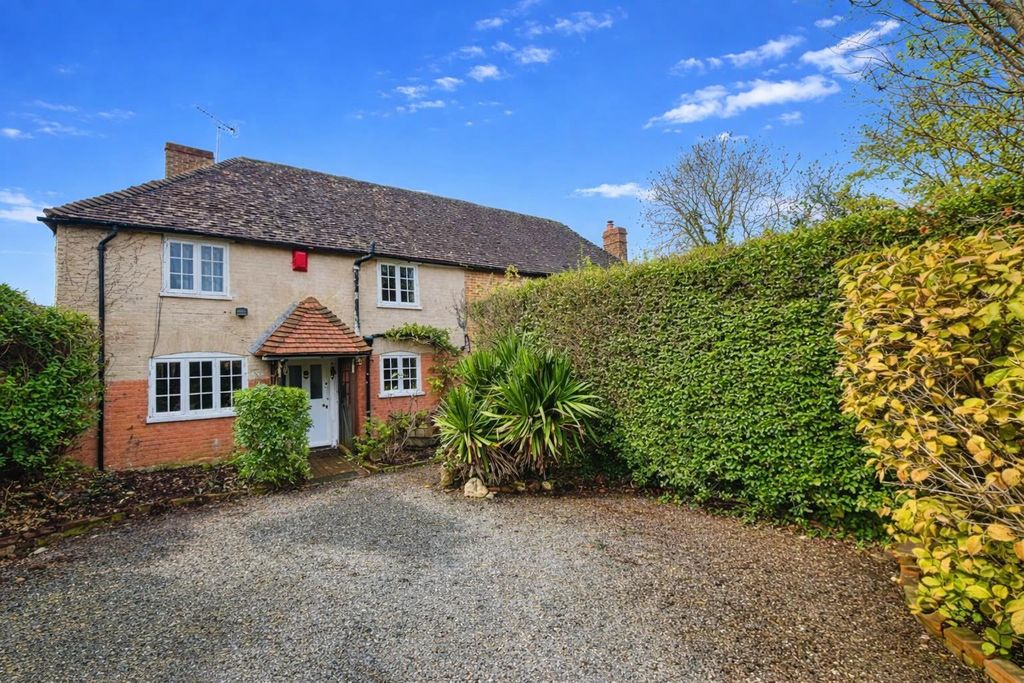 Property photo 1 of 27