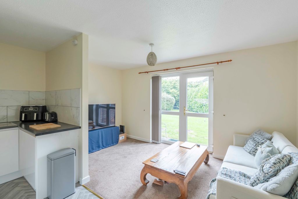 Property photo 3 of 14 Photo 3