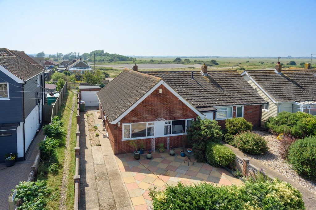 Property photo 2 of 20 5166772