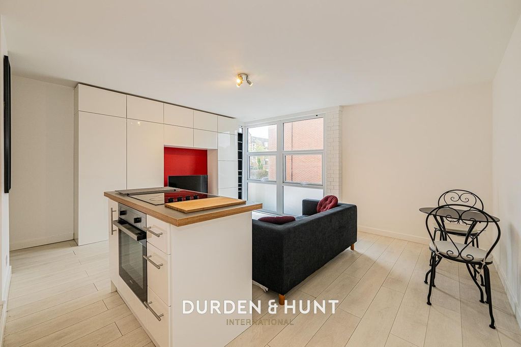 Property photo 2 of 9 Harefield-20.Jpg