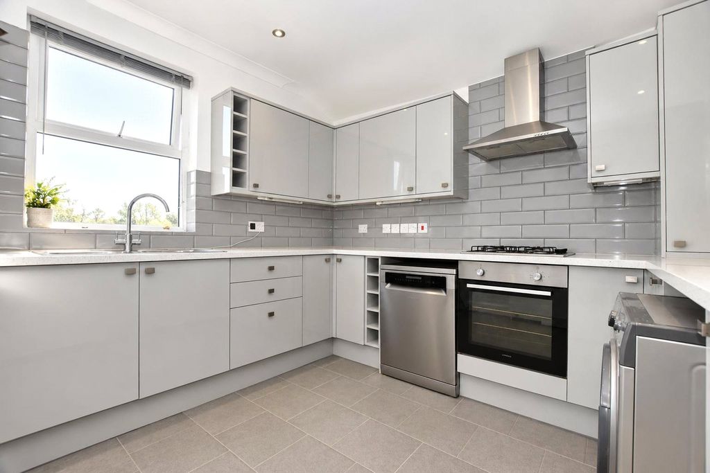 Property photo 2 of 7 Picture No. 07