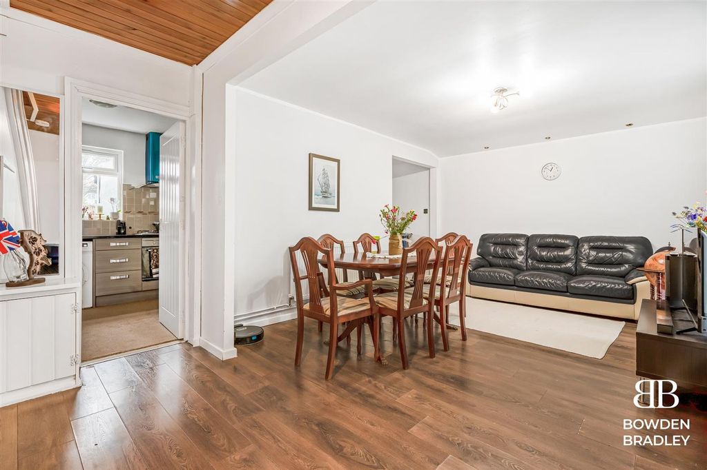 Property photo 2 of 19 A7_00744-Hdr-Edit-Edit.Jpg